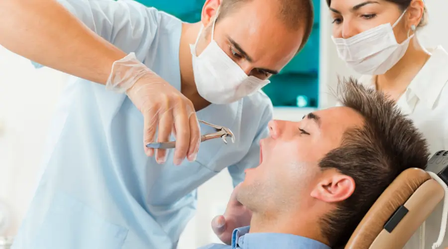 Tooth Extraction: When It’s Necessary and What to Expect